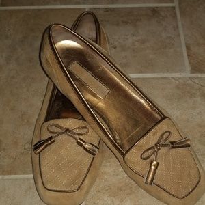 Enzo Angiolini suede tassle flats 8.5